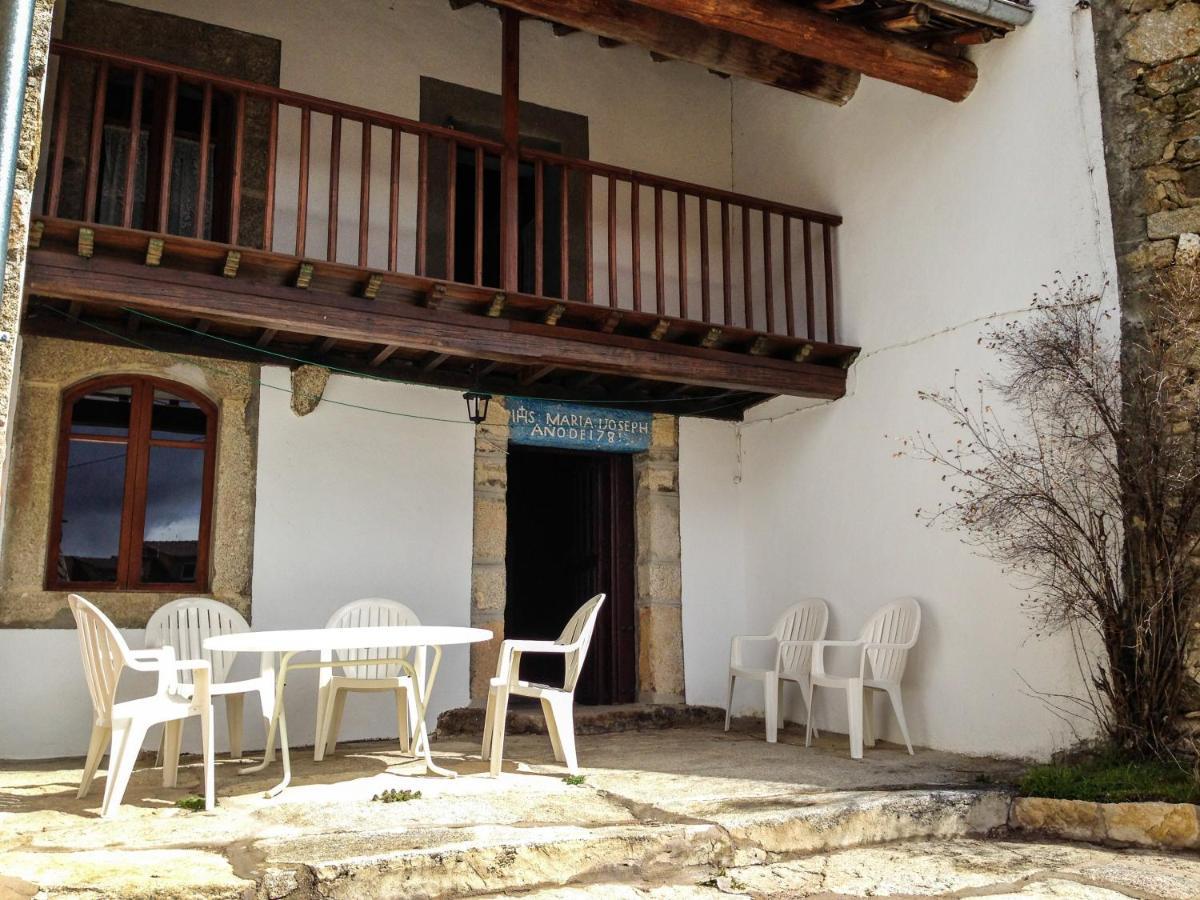 La Casa Del Abuelo ξενώνας Hoyos del Espino Εξωτερικό φωτογραφία